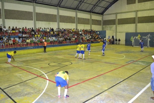 Partida de abertura da Copa de Futsal aconteceu no Rinaldão, entre os times do Cruzeiro e Siririca