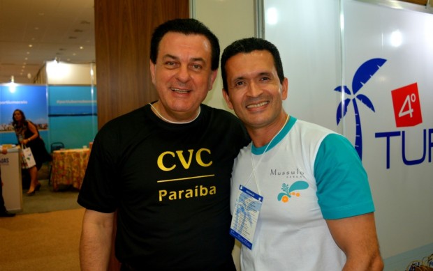 Presidente executivo da CVC, Walter Patriani e o gerente de Vendas do Mussulo Resort, Jairo de Oliveira 01