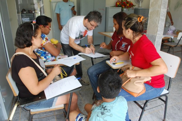 Professores-da-rede-municipal-participam-de-oficina-de-teatro-de-bonecos