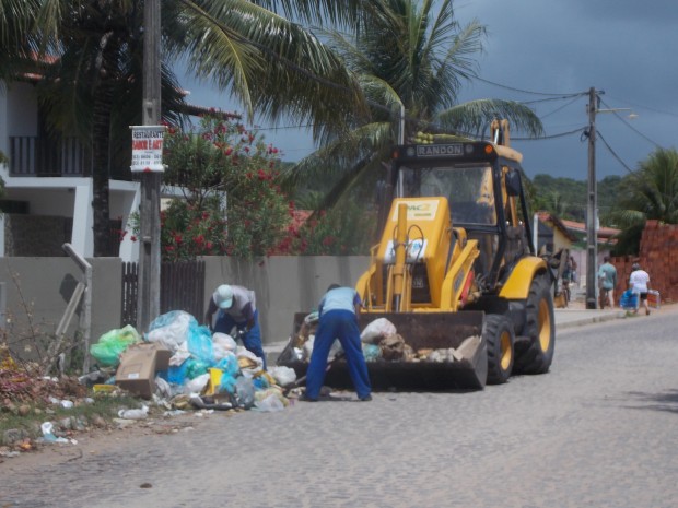 MUTIRÃO DO LIXO-Pitimbu Paraíba (3)