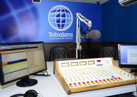 estudio-da-radio-tabajara-foto-walter-rafael-21