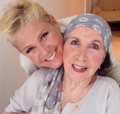 Xuxa e a mãe, Dona Alda