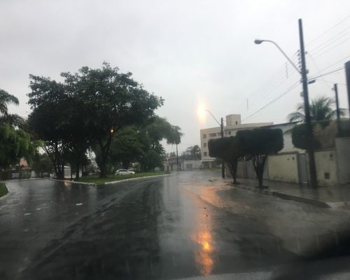 Com previsão de chuva intensa, Defesa Civil mantém equipes de plantão em João Pessoa