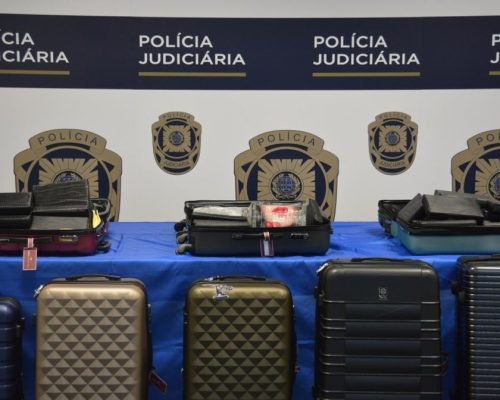 Brasileiros são presos em Portugal com 170 kg de cocaína em jatinho